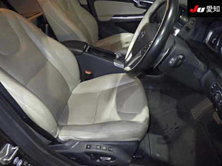 VOLVO V60 2016