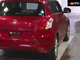 SUZUKI SWIFT 2015