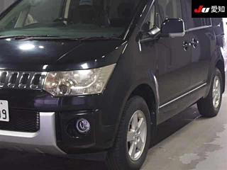 MITSUBISHI DELICA D5 2010