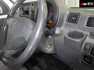 DAIHATSU HIJET VAN 2011