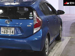 TOYOTA AQUA 2015