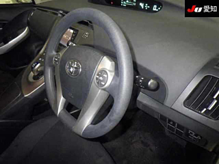 TOYOTA PRIUS 2015