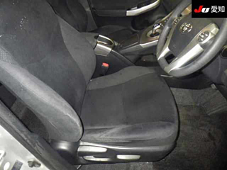 TOYOTA PRIUS 2015