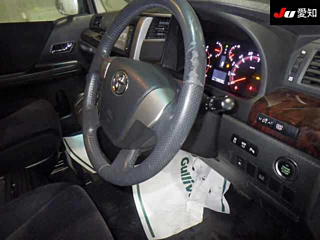 TOYOTA VELLFIRE 2014