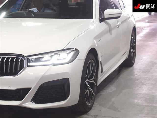 BMW 5 SERIES 2021
