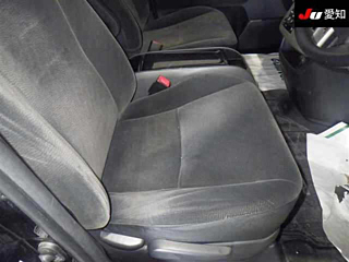 TOYOTA VOXY 2013