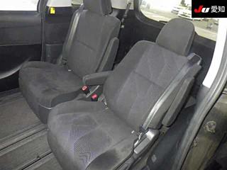 TOYOTA ESTIMA 2012