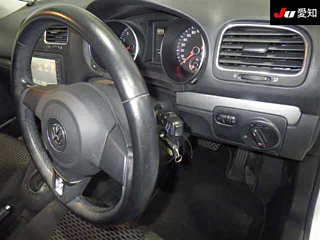 VOLKSWAGEN GOLF VARIANT 2010