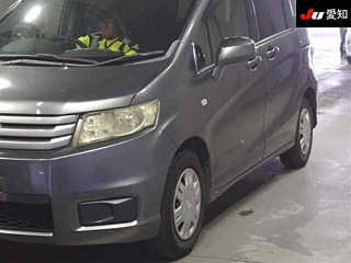 HONDA FREED 2010
