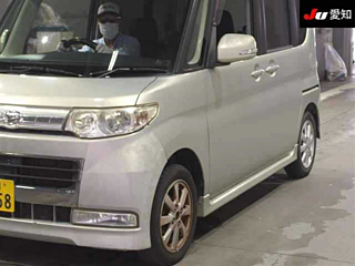DAIHATSU TANTO 2009