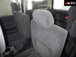 NISSAN SERENA 2010