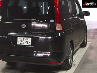 NISSAN SERENA 2010