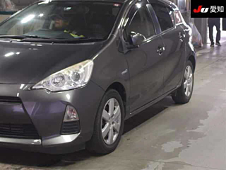 TOYOTA AQUA 2013