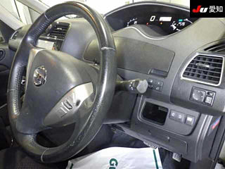 NISSAN SERENA 2013