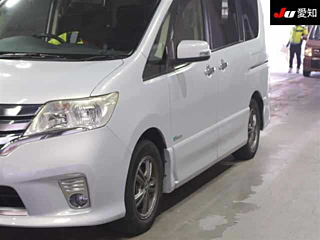 NISSAN SERENA 2013