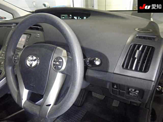 TOYOTA PRIUS 2012