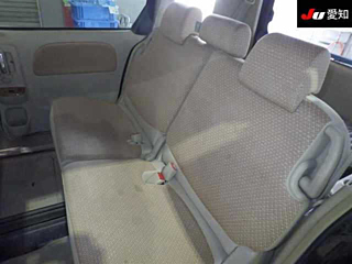 TOYOTA SIENTA 2013
