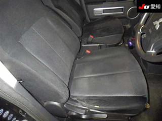 MITSUBISHI DELICA D5 2011