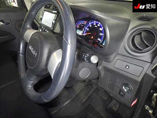 DAIHATSU MOVE 2013