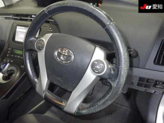 TOYOTA PRIUS 2011