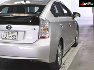 TOYOTA PRIUS 2011