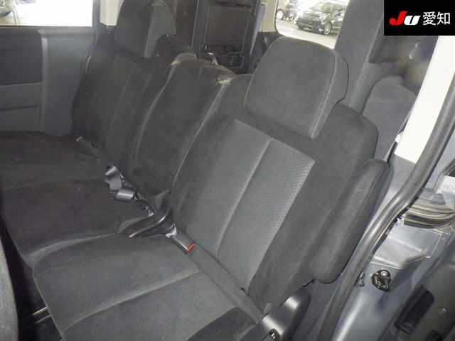 MITSUBISHI DELICA D5 2008