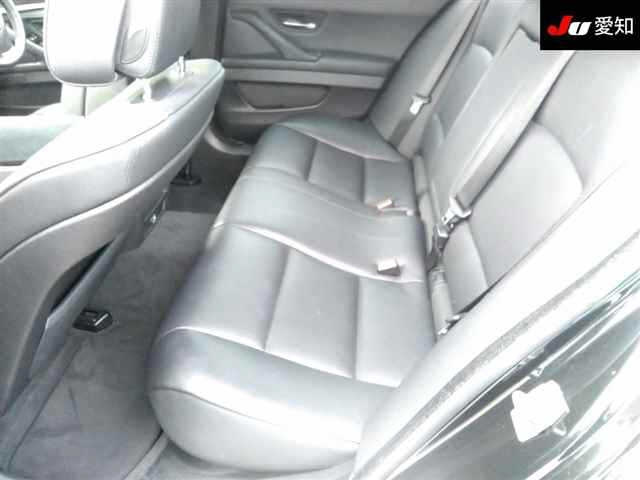BMW 5 SERIES 2011