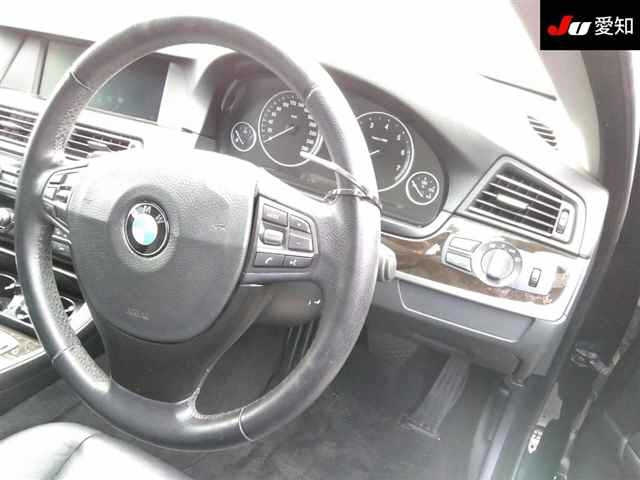BMW 5 SERIES 2011