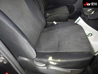 TOYOTA VOXY 2010