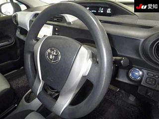 TOYOTA AQUA 2014