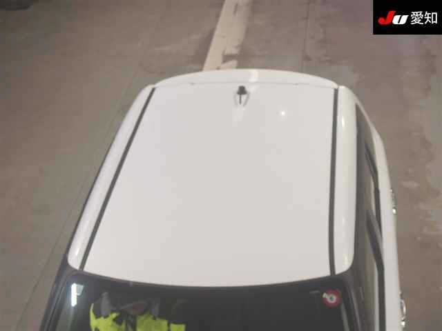 MAZDA VERISA 2010