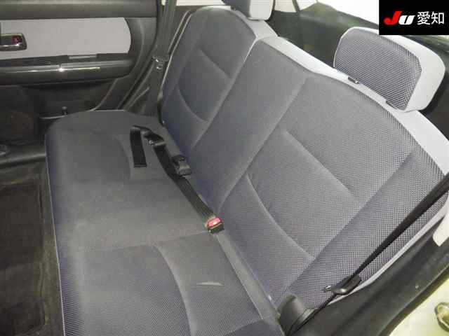 MAZDA VERISA 2010
