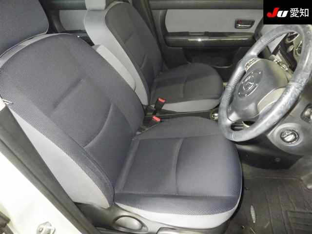 MAZDA VERISA 2010