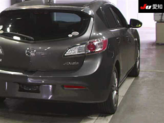 MAZDA AXELA 2010