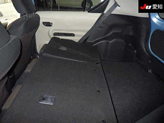 TOYOTA AQUA 2012