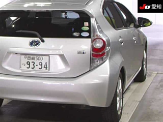 TOYOTA AQUA 2012
