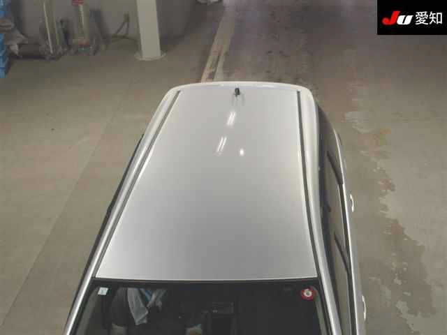 TOYOTA WISH 2010