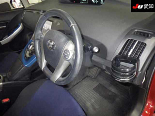 TOYOTA PRIUS 2014