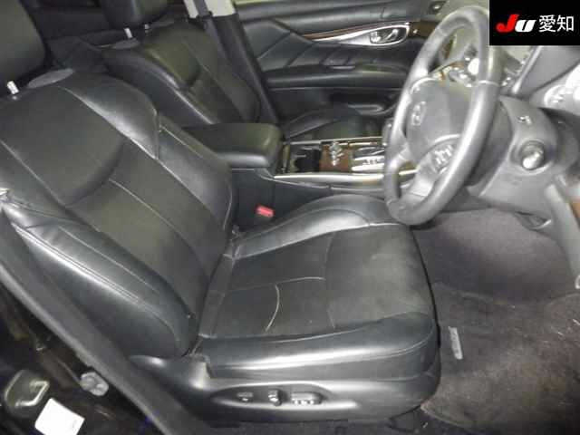 NISSAN FUGA 2010