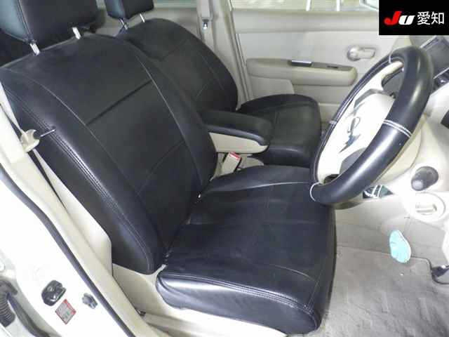 NISSAN TIIDA 2009