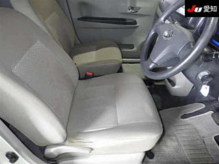 DAIHATSU MIRA E S 2012