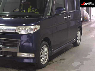 DAIHATSU TANTO 2010