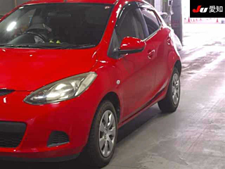 MAZDA DEMIO 2010