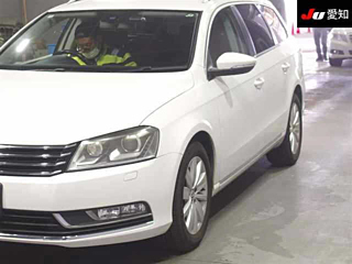 VOLKSWAGEN PASSAT VARIANT 2014
