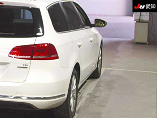 VOLKSWAGEN PASSAT VARIANT 2014