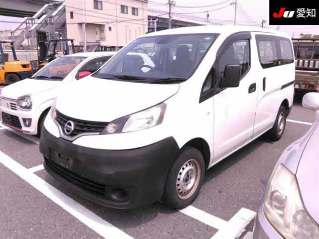 NISSAN NV200 2021