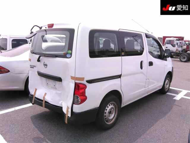 NISSAN NV200 2021