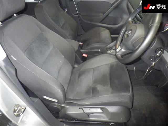 VOLKSWAGEN GOLF 2011