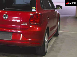 VOLKSWAGEN POLO 2016