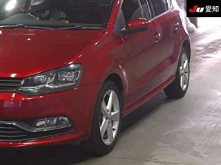 VOLKSWAGEN POLO 2016